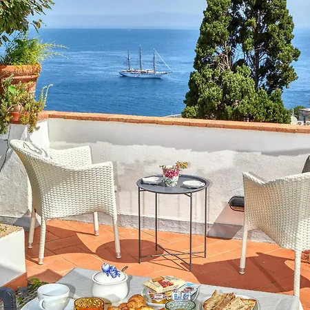 Acquaviva 31 Bed & Breakfast