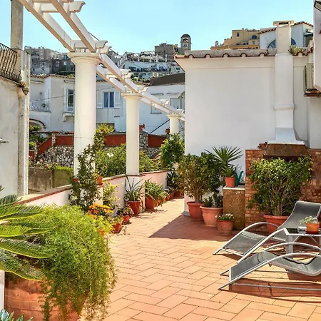 Acquaviva 31 Bed & Breakfast *